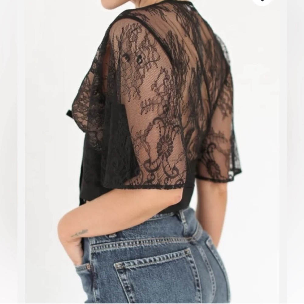 Rumored NWT Veronica blouse - Picture 2 of 4